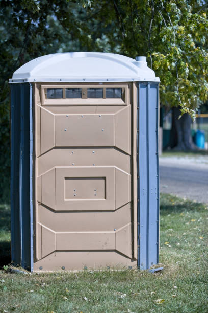 Portable Toilet Options We Offer in Willits, CA