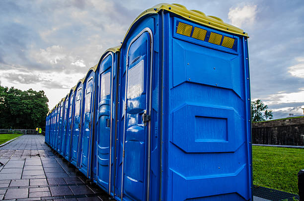 Best Portable toilet rental cost  in Willits, CA